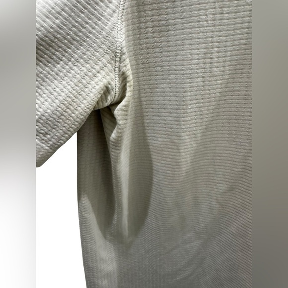 Lululemon Metal Vent Tech Short Sleeve Men top - Picture 3 of 6